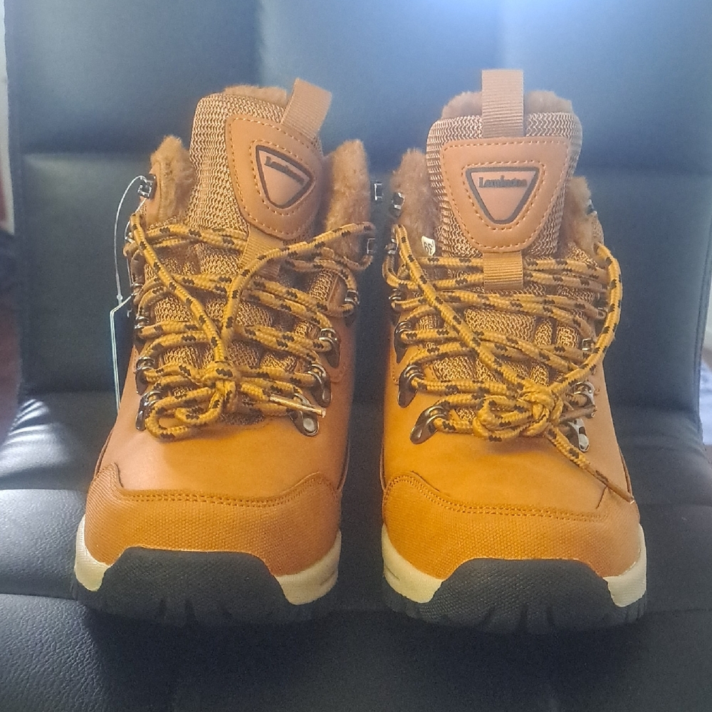 Women's Tan Lace-Up Winter Boots